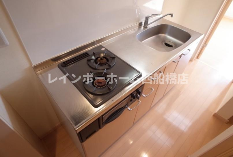 船橋市三山２丁目のアパートのキッチン