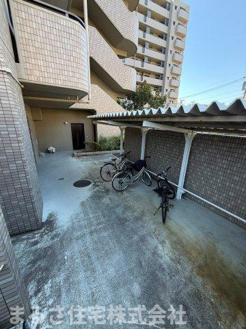 サーパス文化の森の駐車場