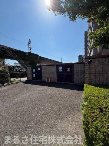 サーパス文化の森の駐車場