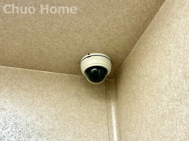 藤和シティホームズ清澄庭園の防犯設備|【防犯カメラ】何かあった時の大事な証拠になることももちろんなりますが、防犯というくらいですので大事なのは防犯カメラがあることによって抑止力につながることですよね。