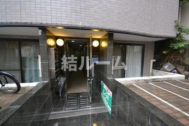 豊島区東池袋５丁目の賃貸マンションのエントランス