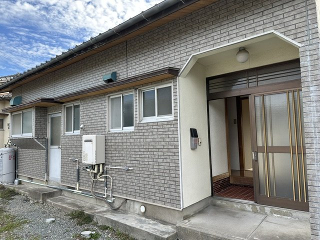 山川町貸家