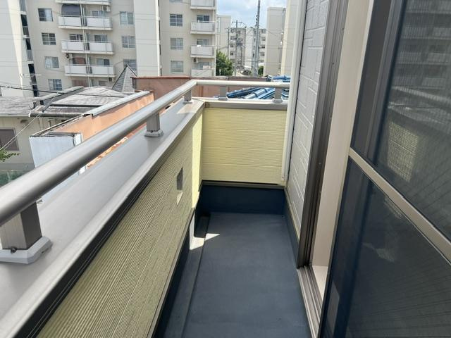 江端町　中古一戸建てのバルコニー|■物件内覧・資金計画相談・住宅ローン相談、リフォーム相談、お問合せ受付中■
※当日・翌日のご内覧、ご相談はお電話でのお問合せがスムーズです！