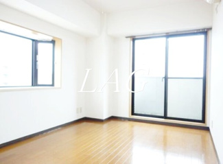 【洋室】 | オーベルジュ三宿 | 洋室のお部屋です。