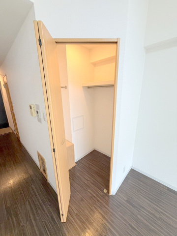広島市西区庚午北１丁目の賃貸マンションの収納