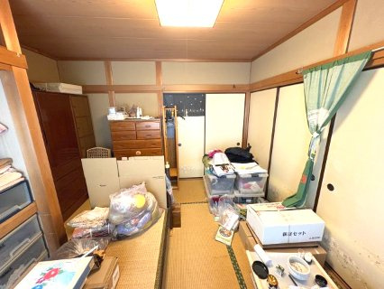 東松山市大字松山　二世帯中古戸建の和室|１階和室６帖
