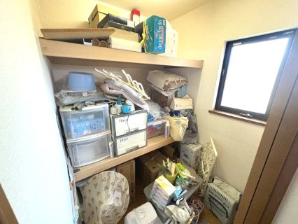 東松山市大字松山　中古戸建の収納|２階廊下の納戸