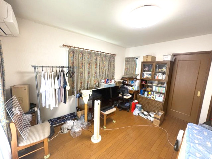 東松山市大字松山　中古戸建の洋室|２階洋室９.１帖