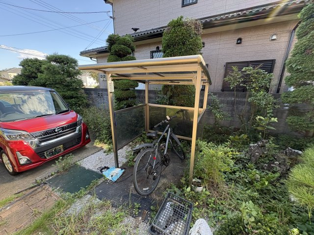 東松山市大字松山　中古戸建の駐車場