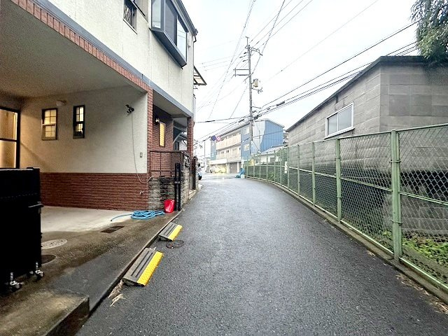 【前面道路含む現地写真】 | □■藤阪元町三丁目　一戸建て■□