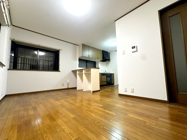 【居間・リビング】 | □■藤阪元町三丁目　一戸建て■□