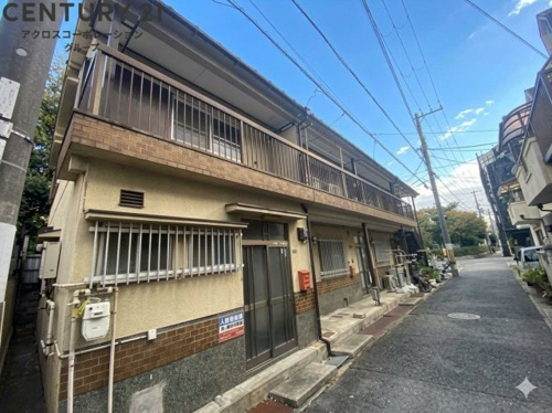 レトロな外観の建物です♪