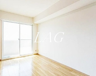【居間・リビング】 | 持田レジデンス | 洋室のお部屋です。