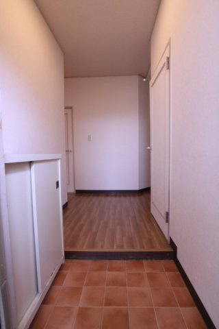レジデンス清水が丘の玄関
