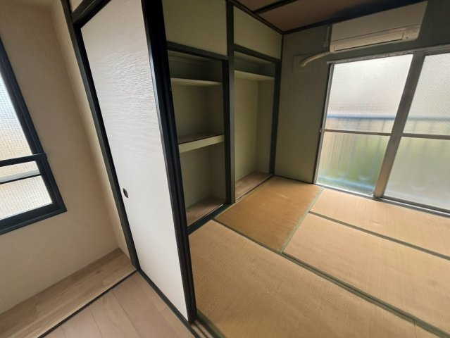 静岡県伊東市芝町　一棟マンションの和室