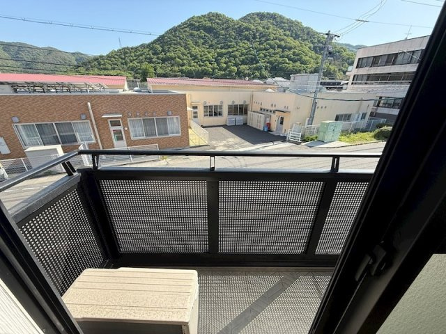 アイリス Aのバルコニー