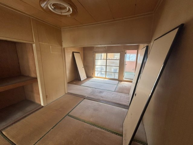 延岡市平原町1棟アパートの和室