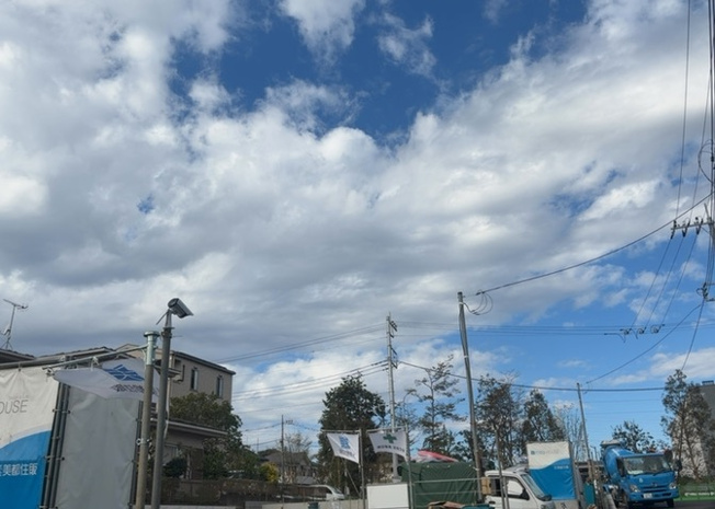 【展望】 | 下九沢新築戸建 | 土地の地勢が高台の場合、景色を綺麗にみることができ、景色にこだわってお家探ししている方におすすめです！また平坦地よりも風通しがいいというメリットがあります。デメリットもあるので是非現地でご確認下さい。
