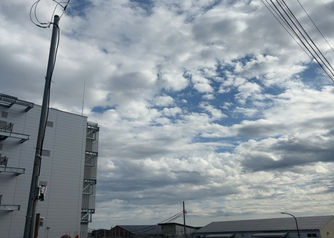 【展望】 | 下九沢新築戸建 | 眺望を気にして物件を探す場合、前面に建物が建っていないか現地で確認しましょう！前面に建物があると景色はもちろん、日当たりや風通しにも影響が出てきます。住んだ時のことを想像しながら現地見学をしましょう。