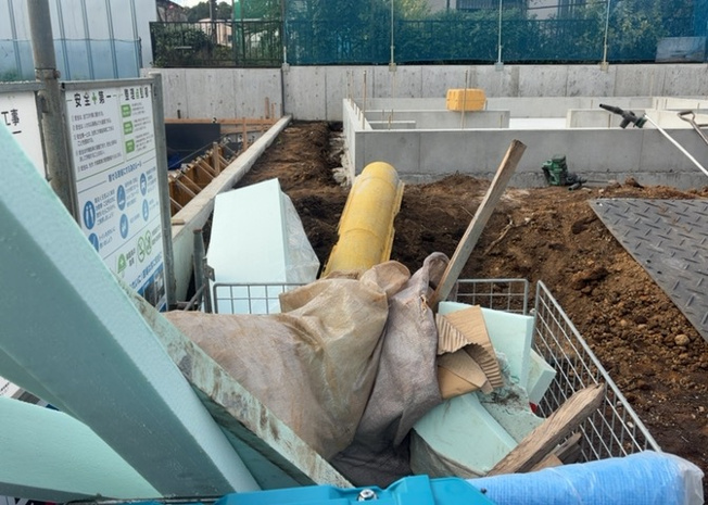【庭】 | 下九沢新築戸建 | 庭があることでガーデニングや家庭菜園はもちろん、こどもの遊び場やペットを放して遊ぶことができます。また、家の周囲に余裕があるということです。隣地との間があれば、十分な日当たりと、風通しが確保できます。
