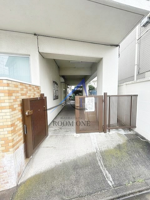 豊玉永谷マンションのエントランス|エントランスです。