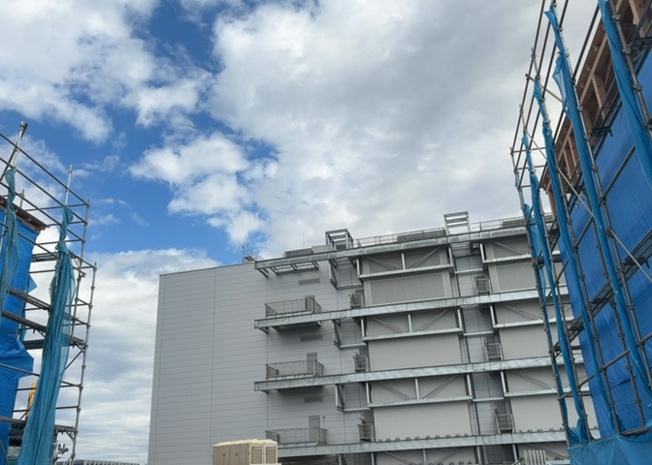 【展望】 | 下九沢新築戸建 | 眺望を気にして物件を探す場合、前面に建物が建っていないか現地で確認しましょう！前面に建物があると景色はもちろん、日当たりや風通しにも影響が出てきます。住んだ時のことを想像しながら現地見学をしましょう。