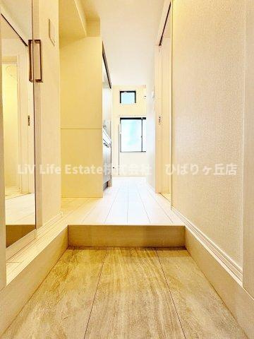 ソラーレ西大泉の玄関|同仕様写真