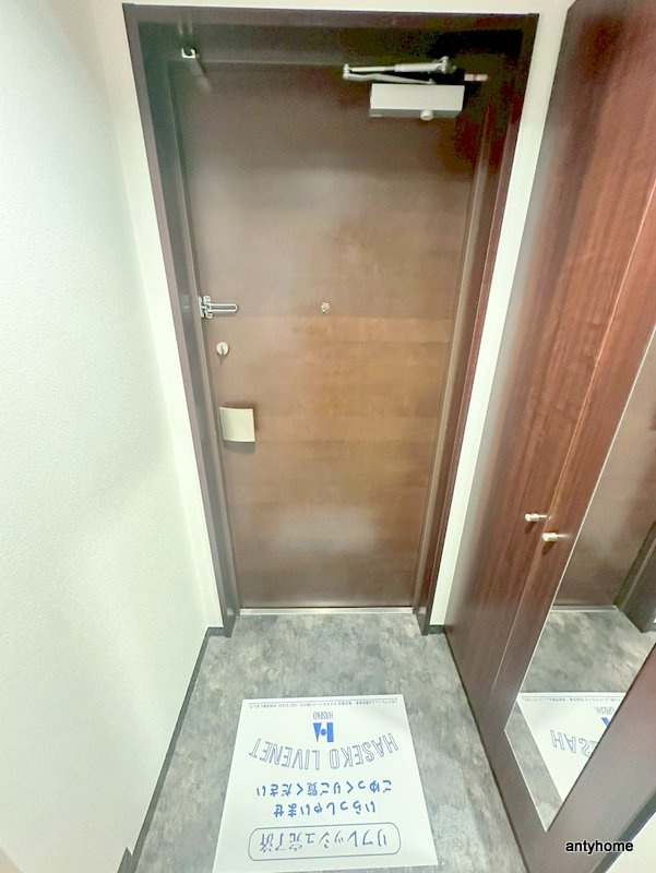 グランシス天満橋　仲介手数料無料の玄関