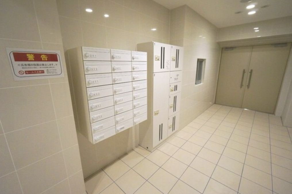 リヴシティ両国参番館のロビー