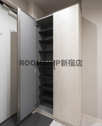 robot home 万町の玄関