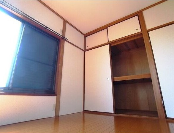 メゾンシオヤ（塩屋青木様貸家）の和室