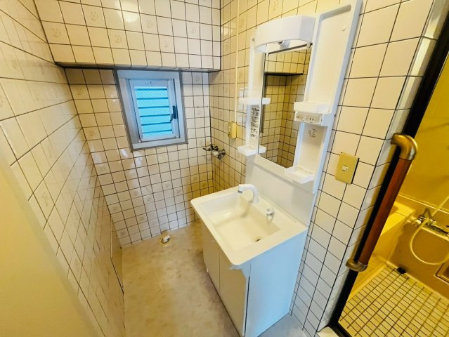 舞子台サニーハイツの洗面所