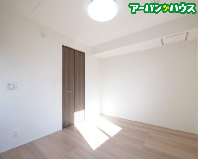 D-room福富　B棟の洋室