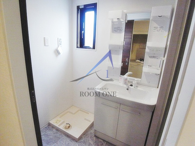 欅RESIDENCEの洗面所|独立洗面台です。