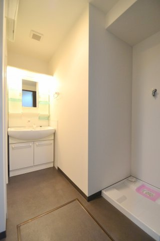 桜レジデンス横川の洗面所