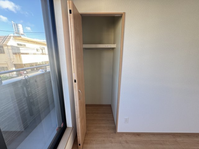 豊見城市我那覇（全2棟）ラストA号棟の収納|A号棟　洋室7.62帖+WIC+収納付き♪