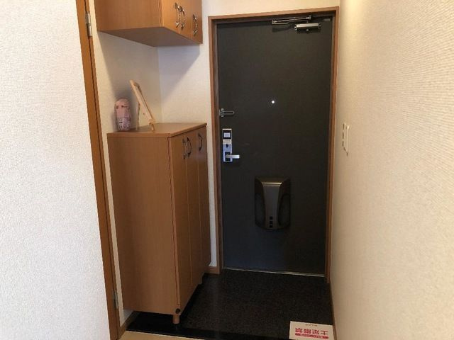 聖心町の館の玄関