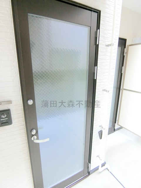 イリス糀谷の玄関