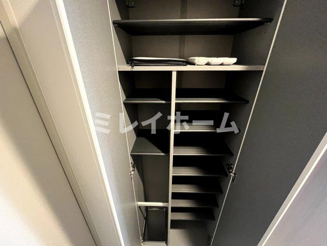 アークマーク南大井の玄関
