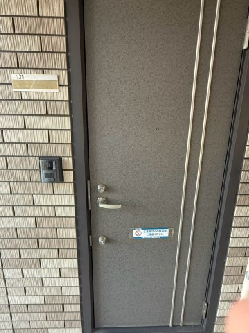 ユアプレイスの玄関