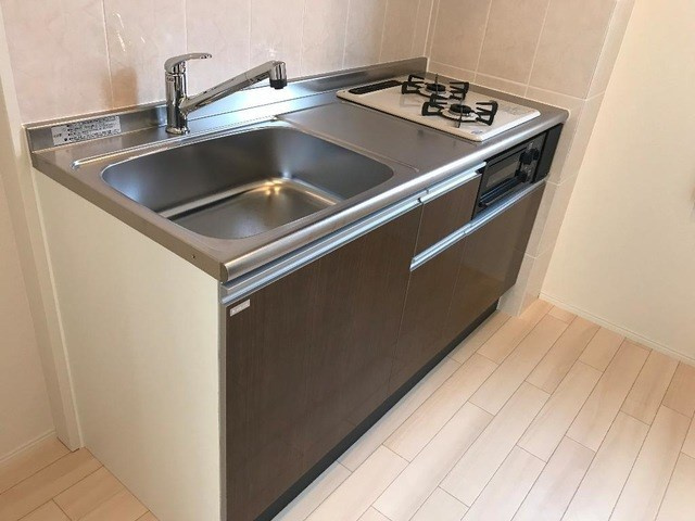 尼崎市常吉１丁目のアパートのキッチン|キッチンでお料理をお楽しみください