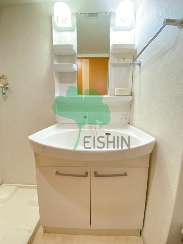 レジディア博多東の洗面所|シンプルで使いやすい洗面台です！