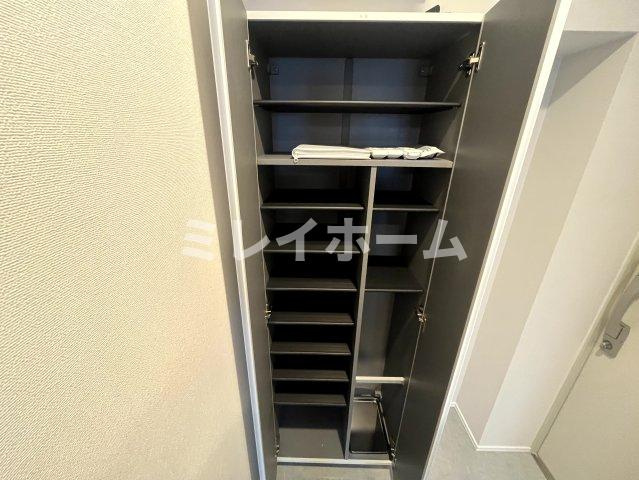 アークマーク南大井の玄関