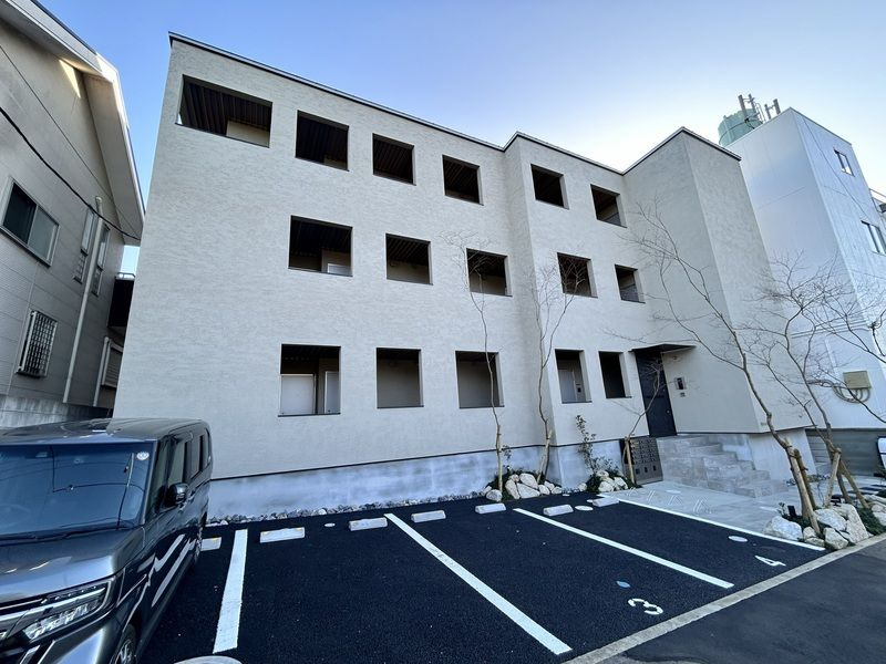 千葉市中央区松ケ丘町のアパートの外観