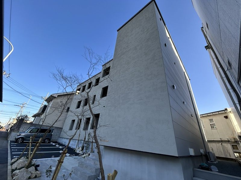 千葉市中央区松ケ丘町のアパートの外観
