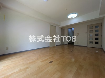 【居間・リビング】 | シティハイツ砧 | 10.5帖