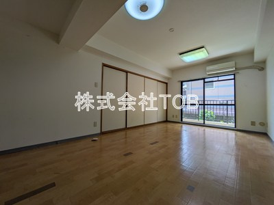 【居間・リビング】 | シティハイツ砧 | 10.5帖