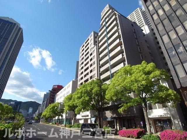 エスリード三宮フラワーロードの外観
