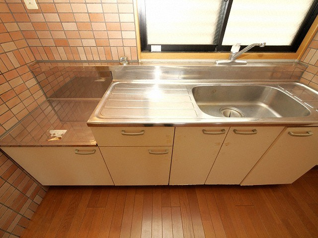 ハピネス2000のキッチン