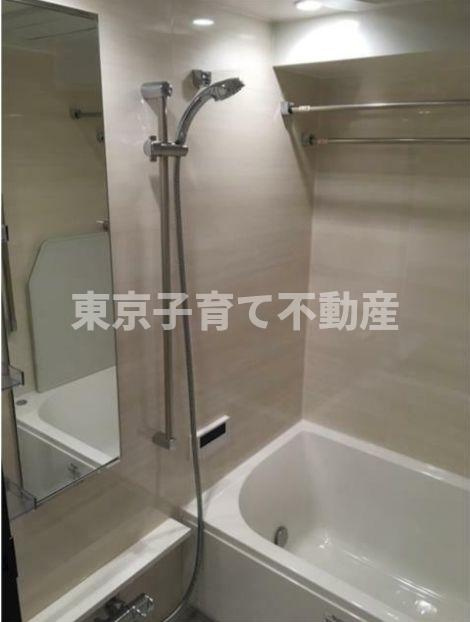 クレヴィア文京根津の浴室